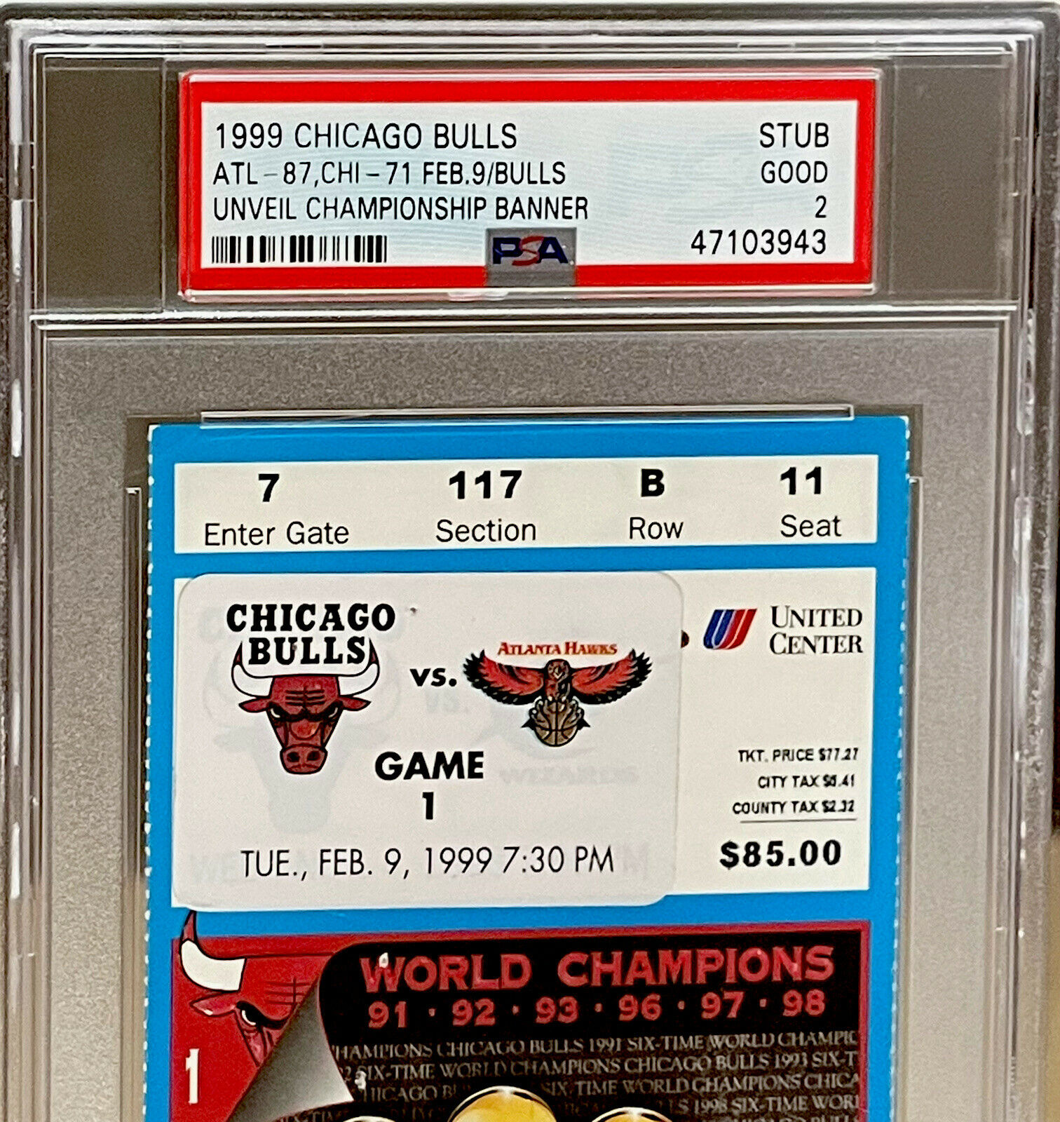 Chicago Bulls Unveil Championship Banner 1999 (PSA) Only 2 in ...