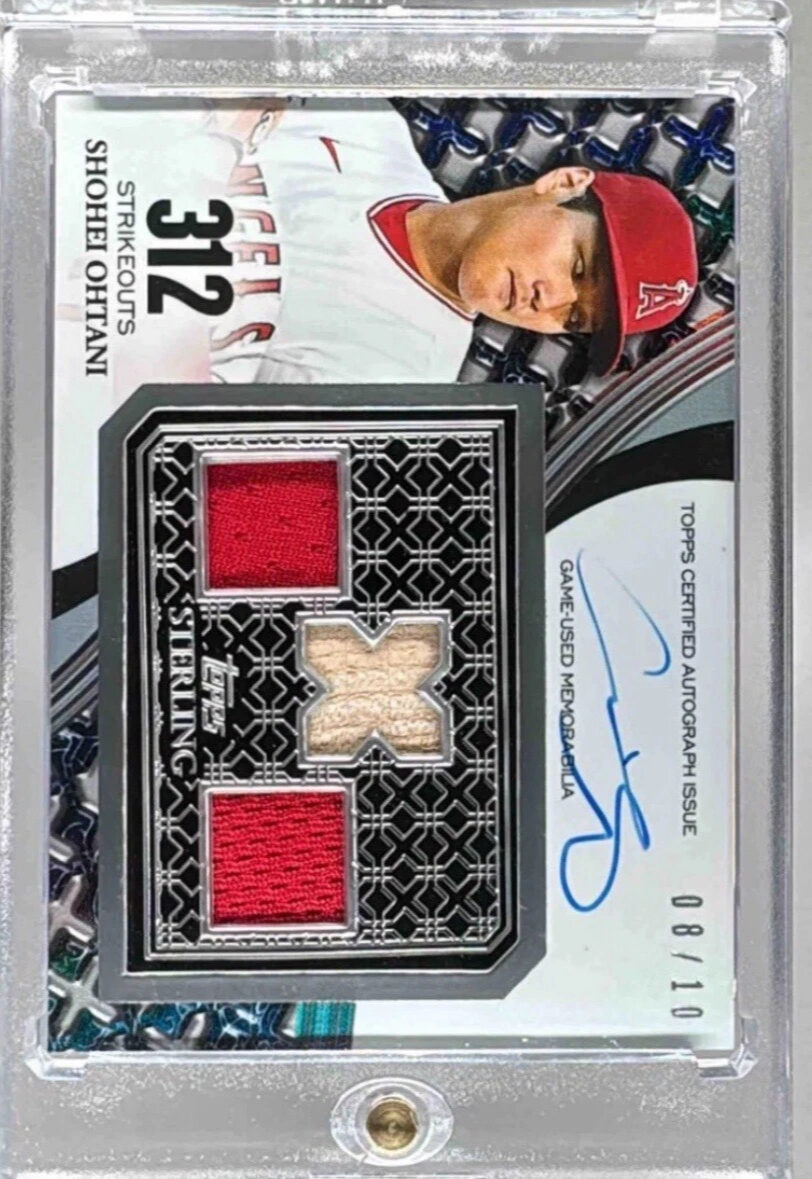 Shohei Ohtani Autographed-baseball card